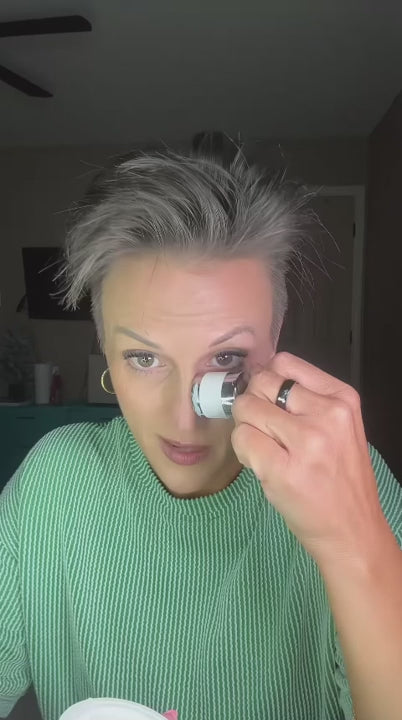 Hydrating Neck & Eye Care Set. video